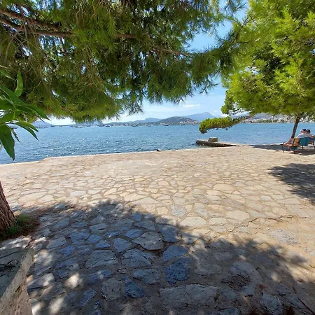 Apartment Casa Faro: Beachfront Ground Floor Retreat With Sea Views Pollenca