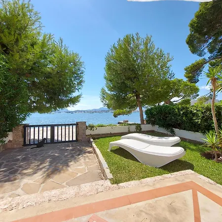 Casa Faro: Beachfront Ground Floor Retreat With Sea Views Pollenca