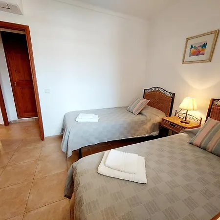 Casa Faro Spacious, Ground Floor On The Pine Walk, Covered Terrace With Sea Views. Wifi/air Con דירה פוינסה