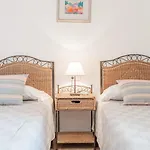 Apartamento Casa Faro Spacious, Ground Floor On The Pine Walk, Covered Terrace With Sea Views. Wifi/air Con