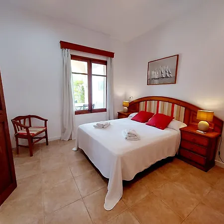 Casa Faro: Beachfront Ground Floor Retreat With Sea Views Apartment