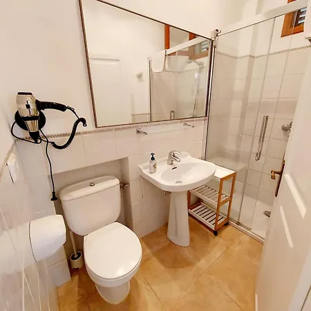 Casa Faro Spacious, Ground Floor On The Pine Walk, Covered Terrace With Sea Views. Wifi/air Con