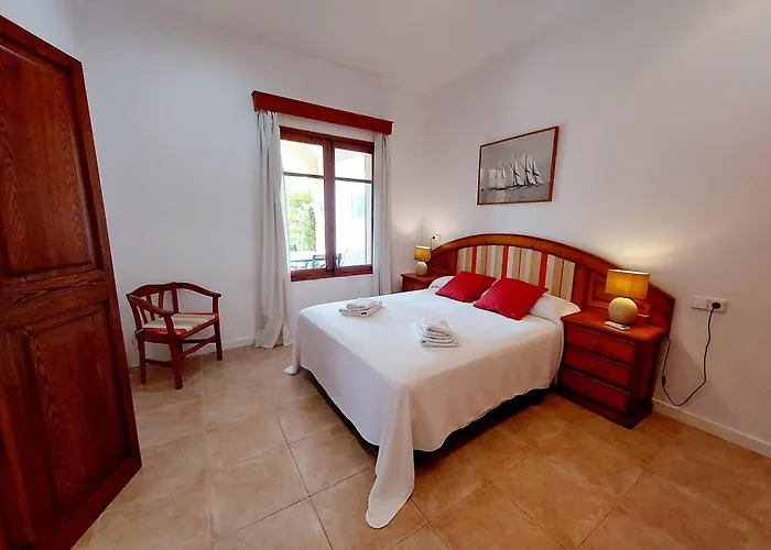 Casa Faro Spacious, Ground Floor On The Pine Walk, Covered Terrace With Sea Views. Wifi/air Con Apartment