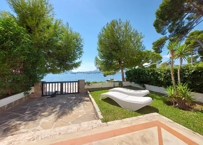 Casa Faro Spacious, Ground Floor On The Pine Walk, Covered Terrace With Sea Views. Wifi/air Con Pollença