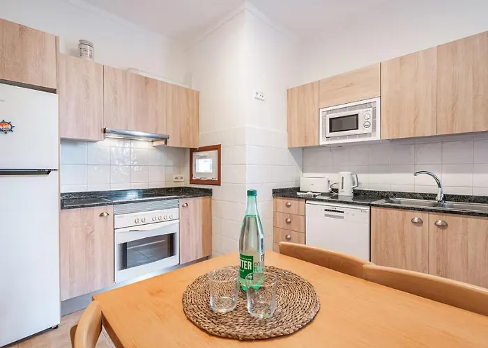 Casa Faro Spacious, Ground Floor On The Pine Walk, Covered Terrace With Sea Views. Wifi/air Con Apartment *